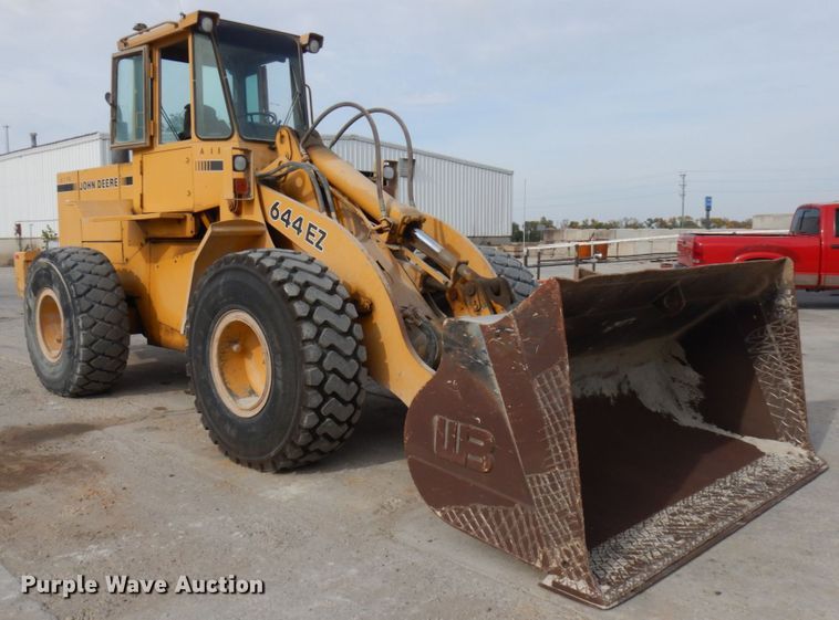 image for item JQ9304 1989 John Deere 644EZ  wheel loader