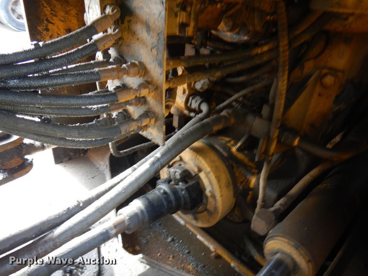 image for item JQ9304 1989 John Deere 644EZ  wheel loader