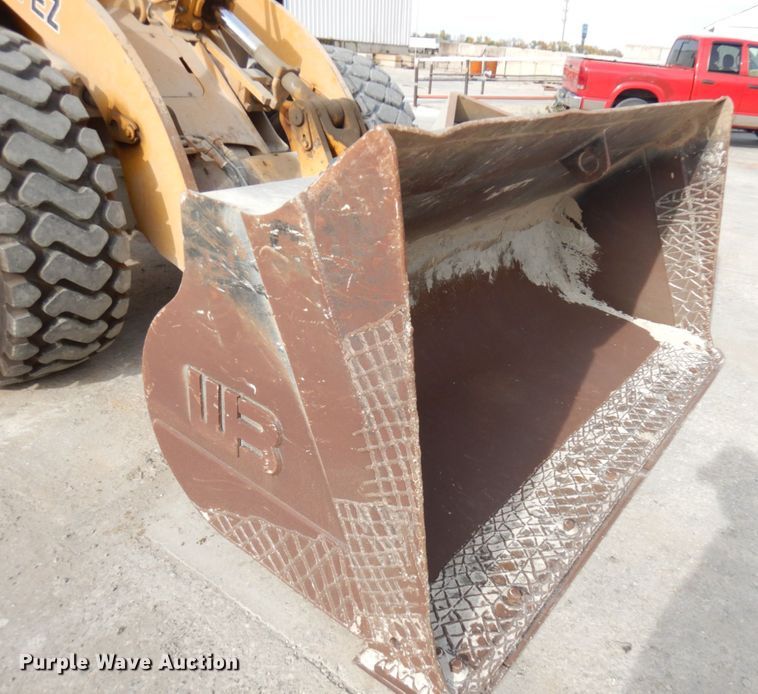 image for item JQ9304 1989 John Deere 644EZ  wheel loader