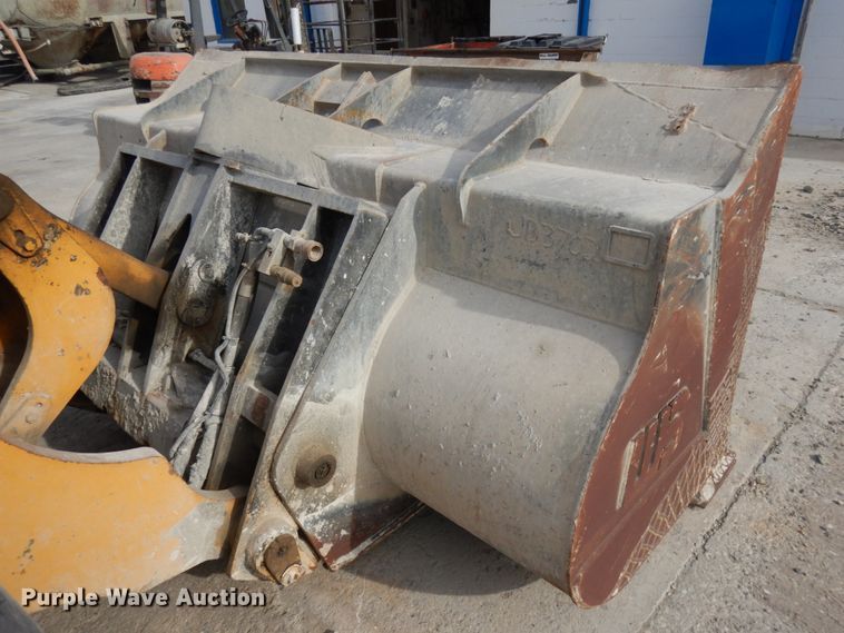 image for item JQ9304 1989 John Deere 644EZ  wheel loader