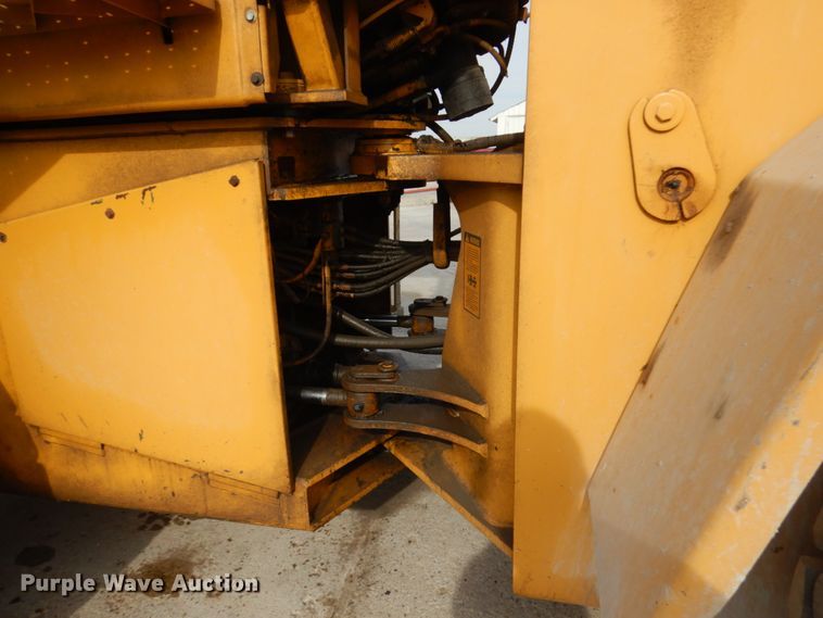 image for item JQ9304 1989 John Deere 644EZ  wheel loader