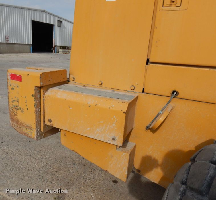 image for item JQ9304 1989 John Deere 644EZ  wheel loader