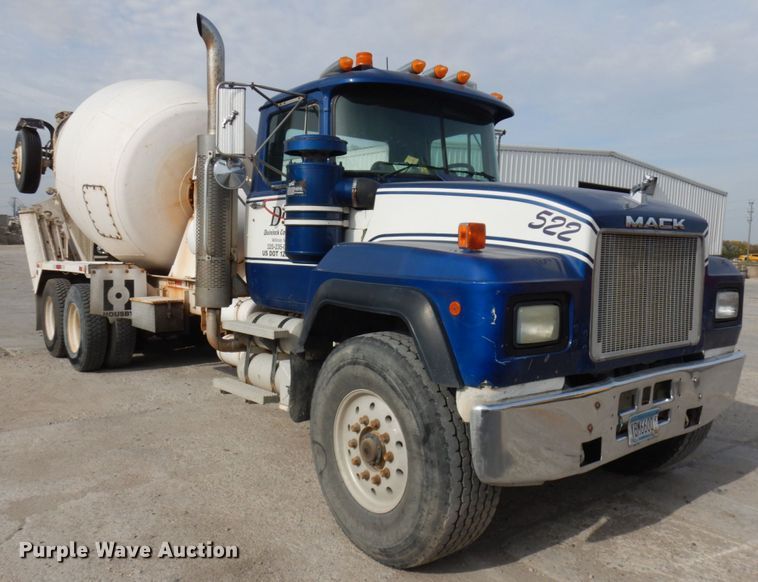 image for item JQ9305 1999 Mack RD688S  ready mix truck