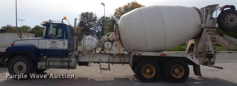 image for item JQ9305 1999 Mack RD688S  ready mix truck