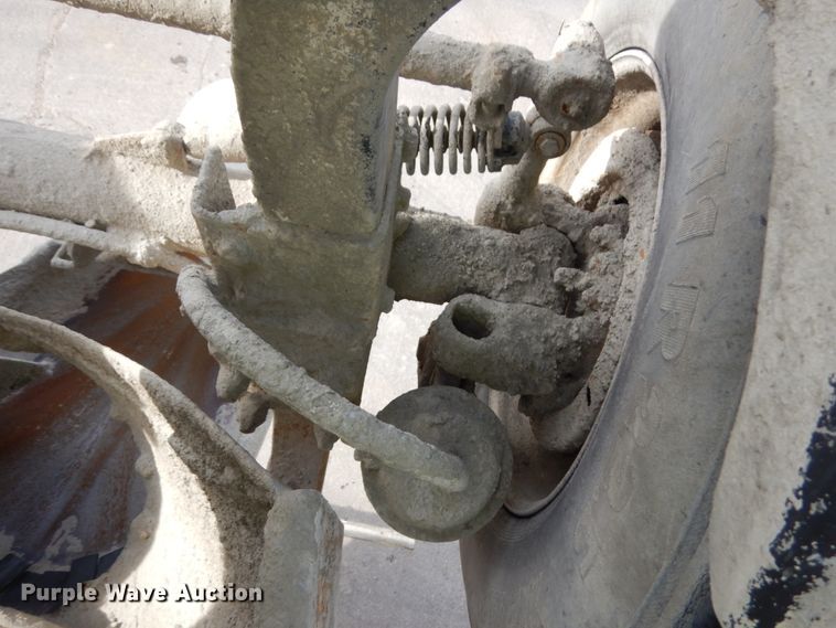 image for item JQ9305 1999 Mack RD688S  ready mix truck