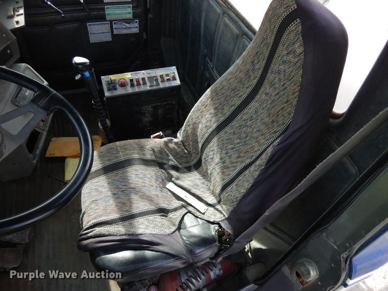 image for item JQ9305 1999 Mack RD688S  ready mix truck