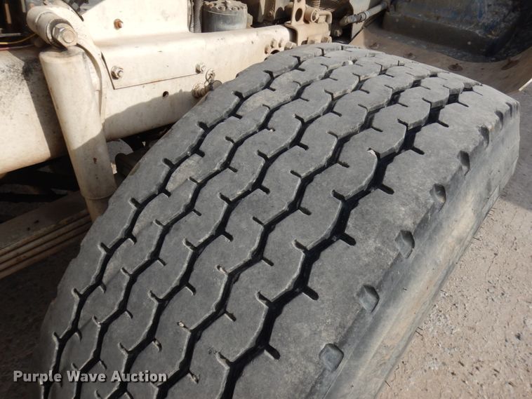 image for item JQ9305 1999 Mack RD688S  ready mix truck