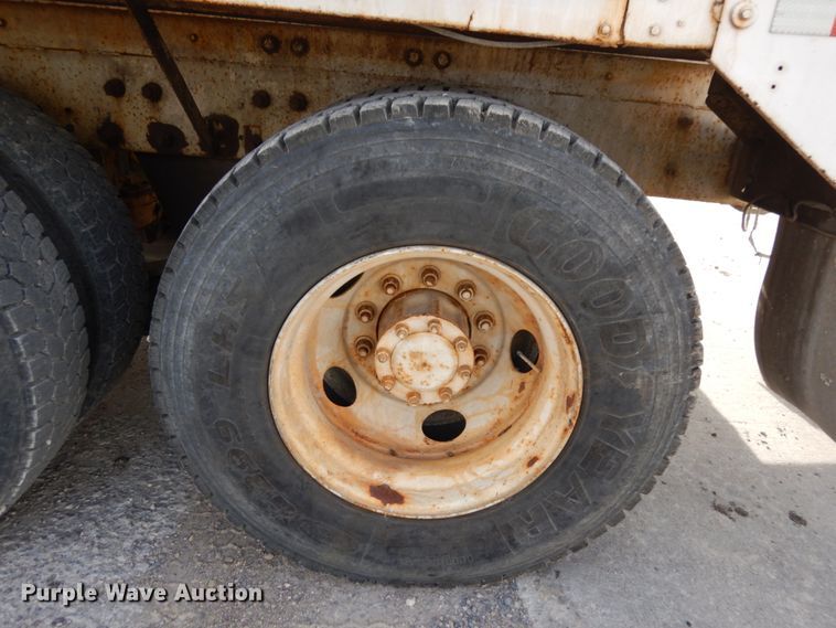 image for item JQ9305 1999 Mack RD688S  ready mix truck