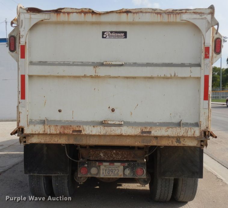 image for item JQ9306 1992 International 2674  dump truck