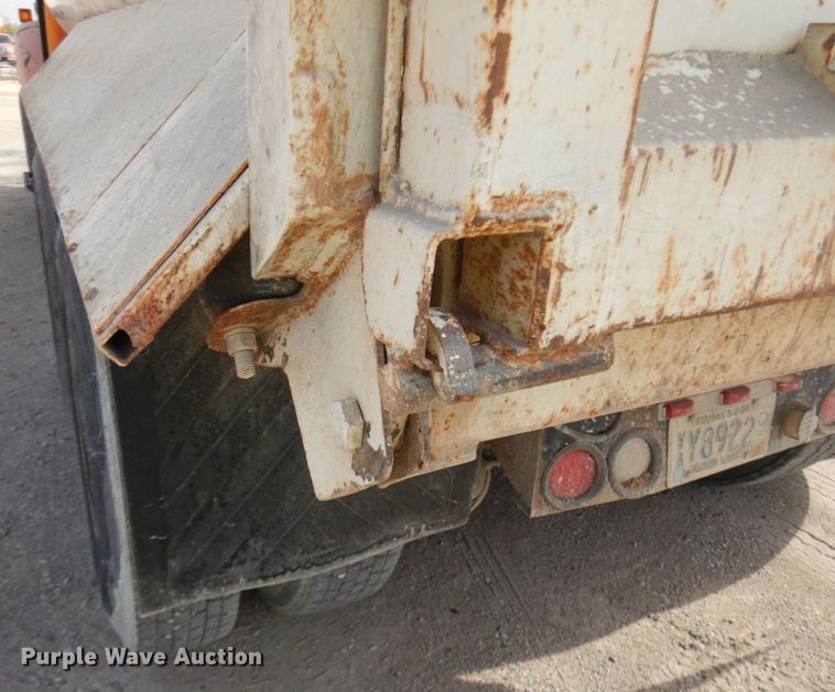 image for item JQ9306 1992 International 2674  dump truck