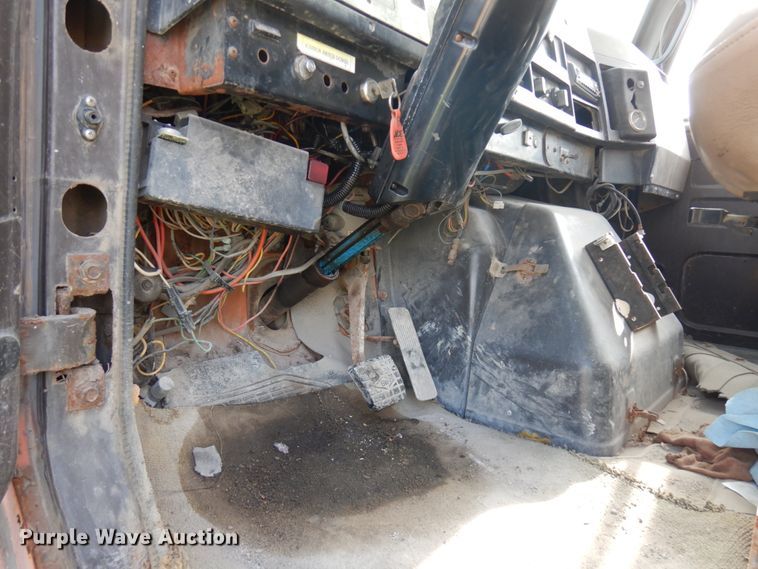 image for item JQ9306 1992 International 2674  dump truck