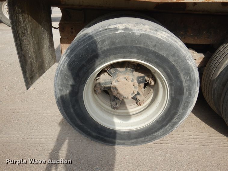 image for item JQ9306 1992 International 2674  dump truck