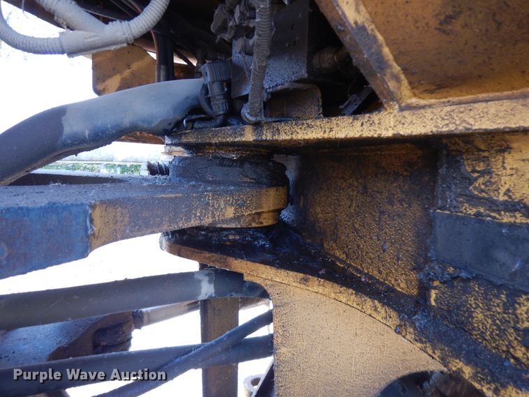 image for item JQ9307 2000 Volvo L220D  wheel loader