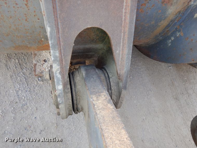 image for item JQ9307 2000 Volvo L220D  wheel loader