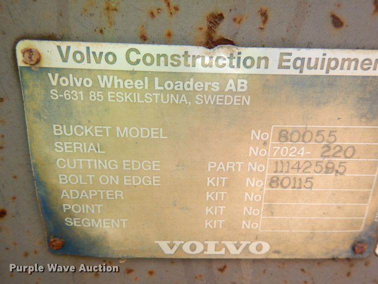 image for item JQ9307 2000 Volvo L220D  wheel loader