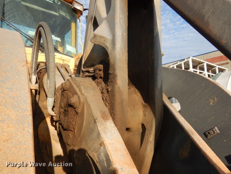 image for item JQ9307 2000 Volvo L220D  wheel loader