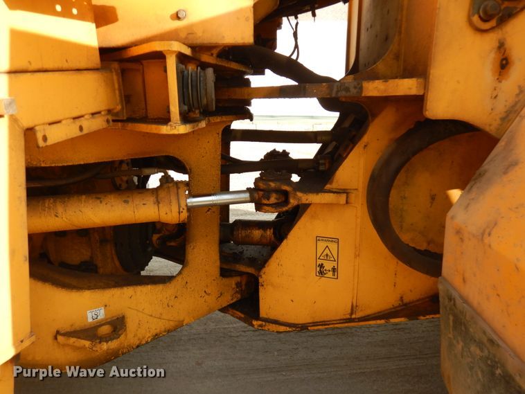 image for item JQ9307 2000 Volvo L220D  wheel loader