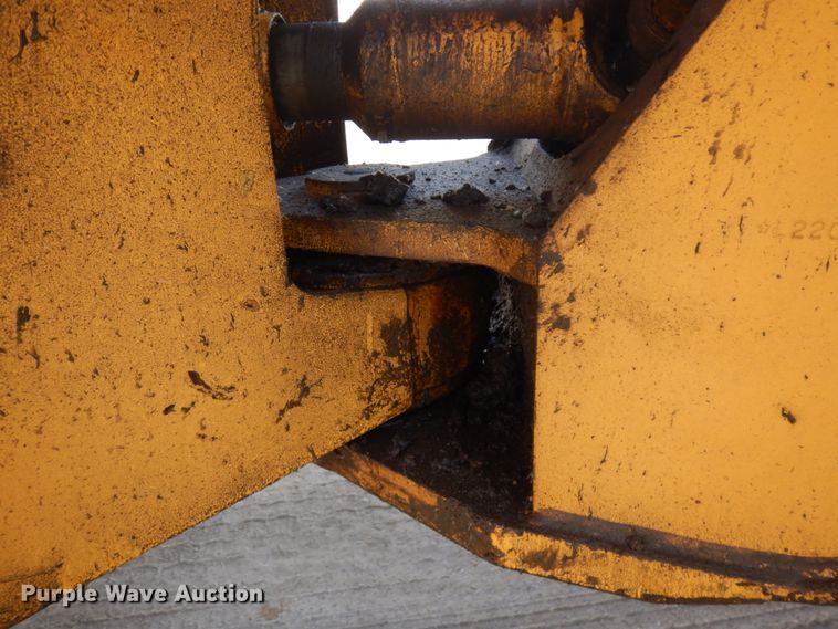 image for item JQ9307 2000 Volvo L220D  wheel loader