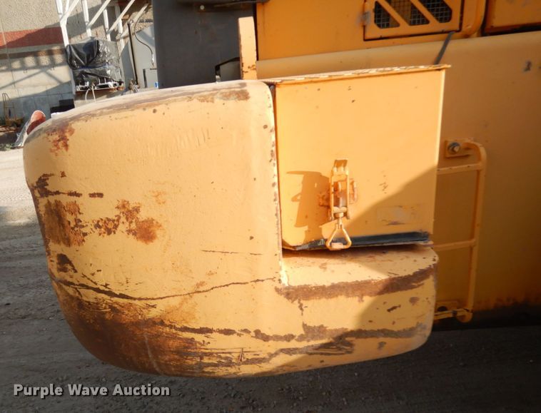 image for item JQ9307 2000 Volvo L220D  wheel loader