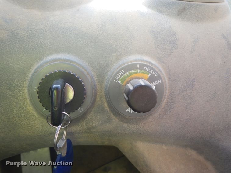 image for item JQ9307 2000 Volvo L220D  wheel loader