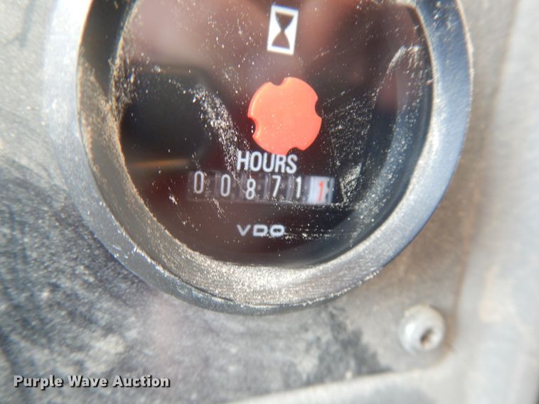 image for item JQ9307 2000 Volvo L220D  wheel loader