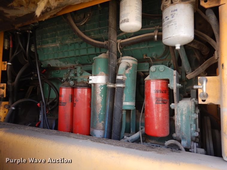 image for item JQ9307 2000 Volvo L220D  wheel loader