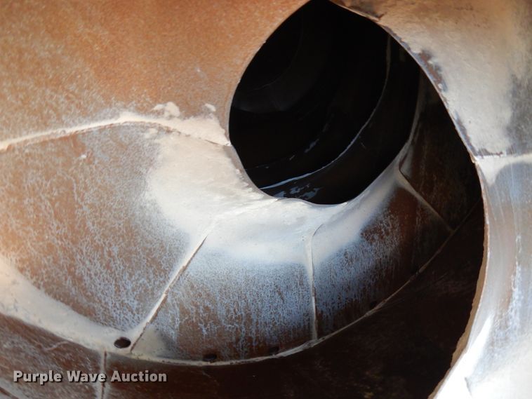 image for item JQ9308 2004 International 5500i  ready mix truck