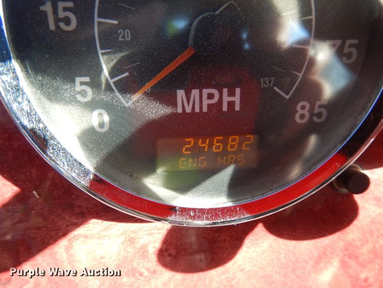 image for item JQ9308 2004 International 5500i  ready mix truck