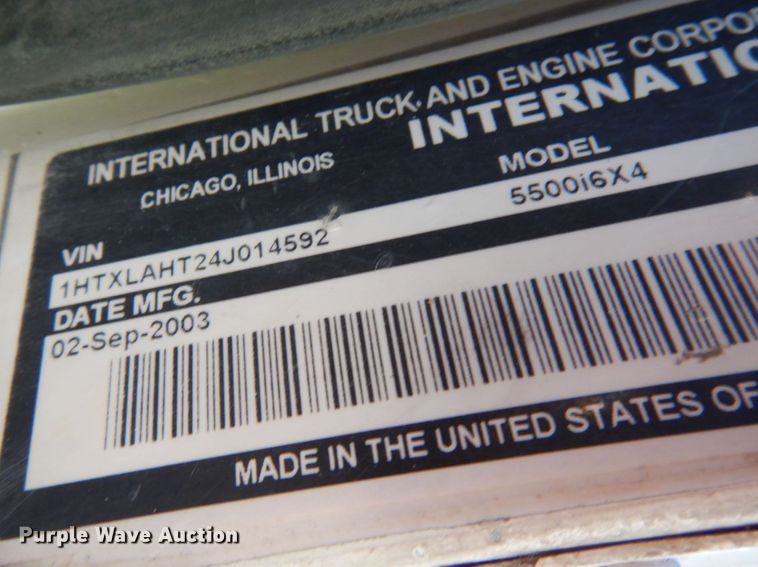 image for item JQ9308 2004 International 5500i  ready mix truck