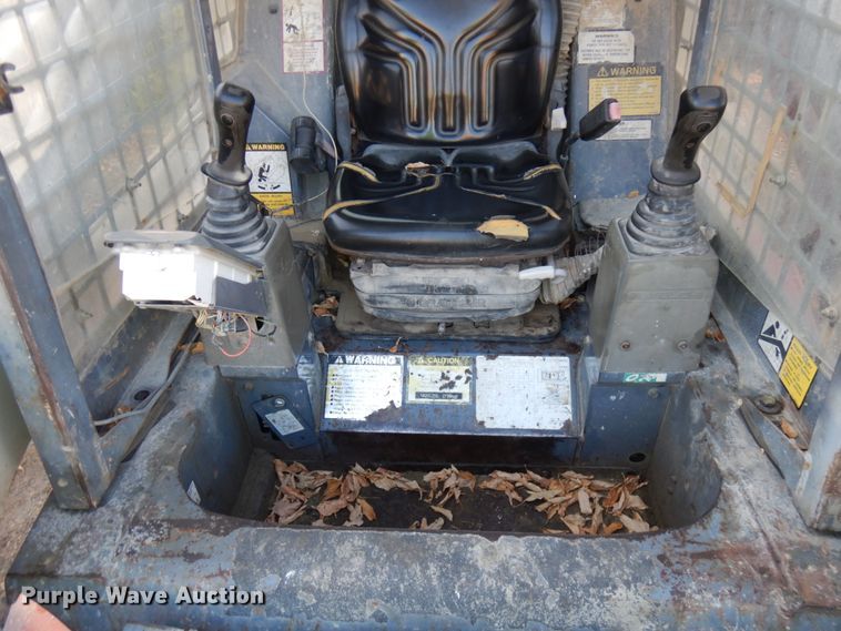 image for item JQ9310 Takeuchi TL130  tracked skid steer loader