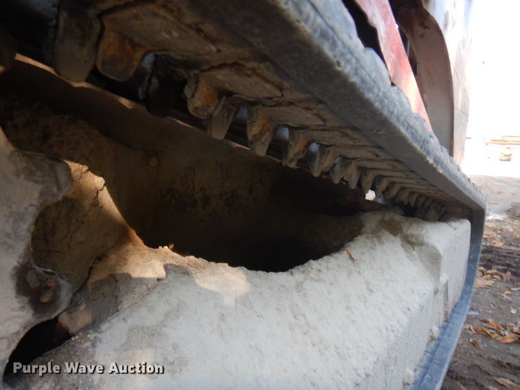 image for item JQ9310 Takeuchi TL130  tracked skid steer loader