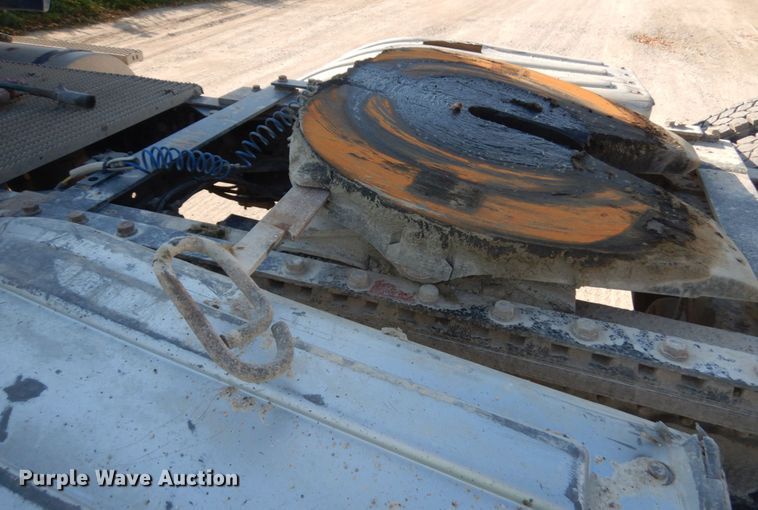 image for item JQ9311 2006 Mack CXN613  semi truck