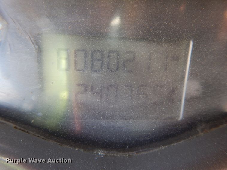 image for item JQ9311 2006 Mack CXN613  semi truck