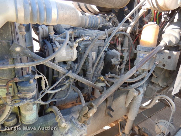 image for item JQ9311 2006 Mack CXN613  semi truck