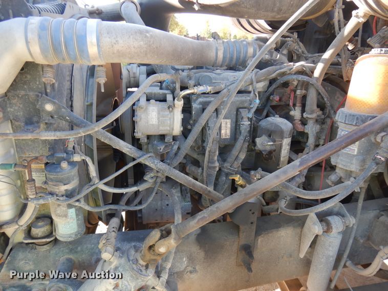 image for item JQ9311 2006 Mack CXN613  semi truck