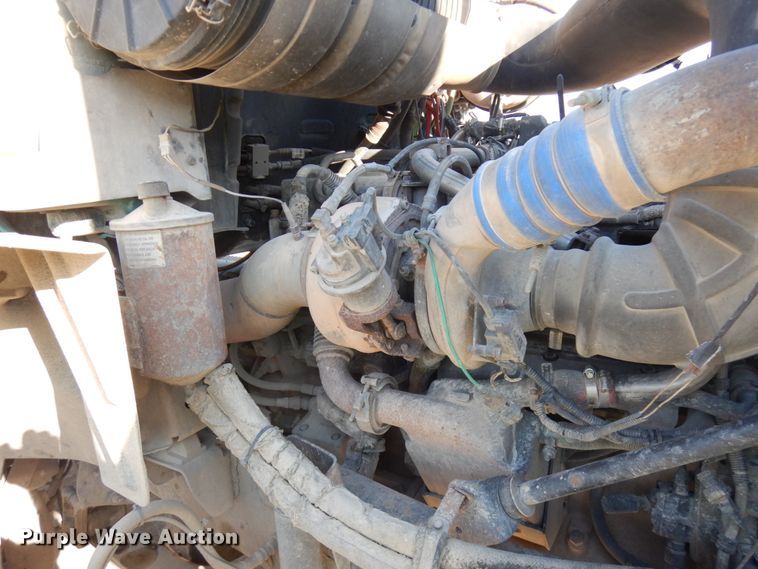 image for item JQ9311 2006 Mack CXN613  semi truck