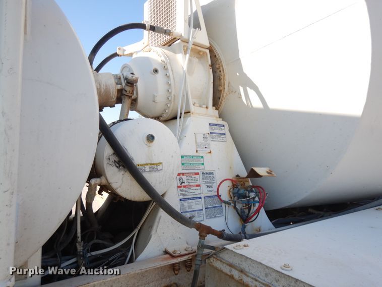 image for item JQ9312 2002 Volvo VHD  ready mix truck