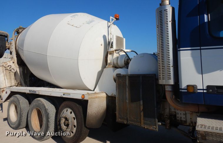 image for item JQ9312 2002 Volvo VHD  ready mix truck