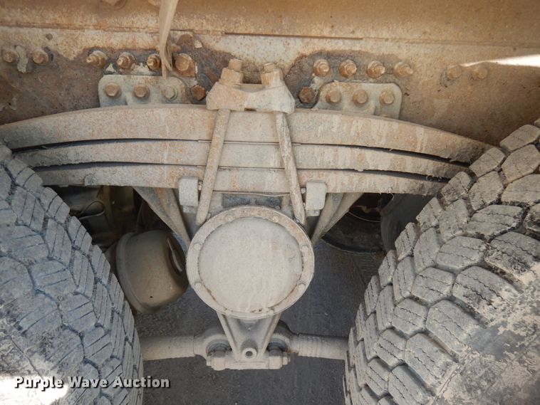 image for item JQ9312 2002 Volvo VHD  ready mix truck