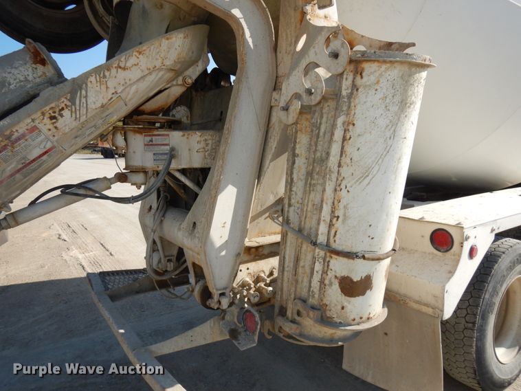 image for item JQ9312 2002 Volvo VHD  ready mix truck