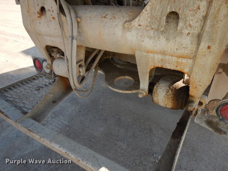 image for item JQ9312 2002 Volvo VHD  ready mix truck