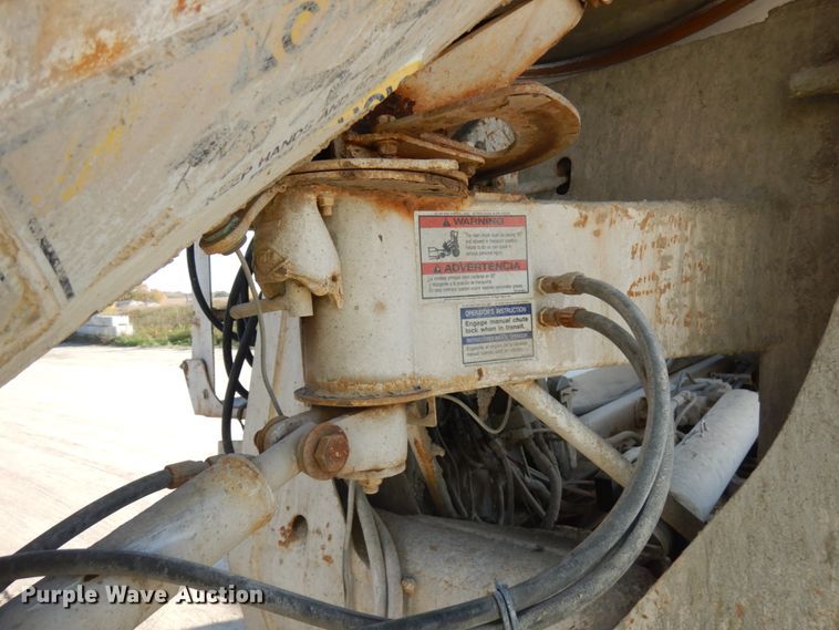 image for item JQ9312 2002 Volvo VHD  ready mix truck