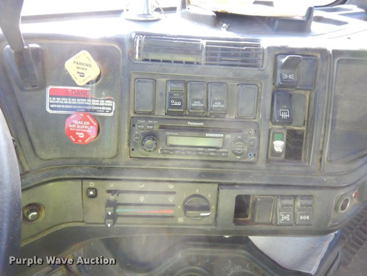 image for item JQ9312 2002 Volvo VHD  ready mix truck