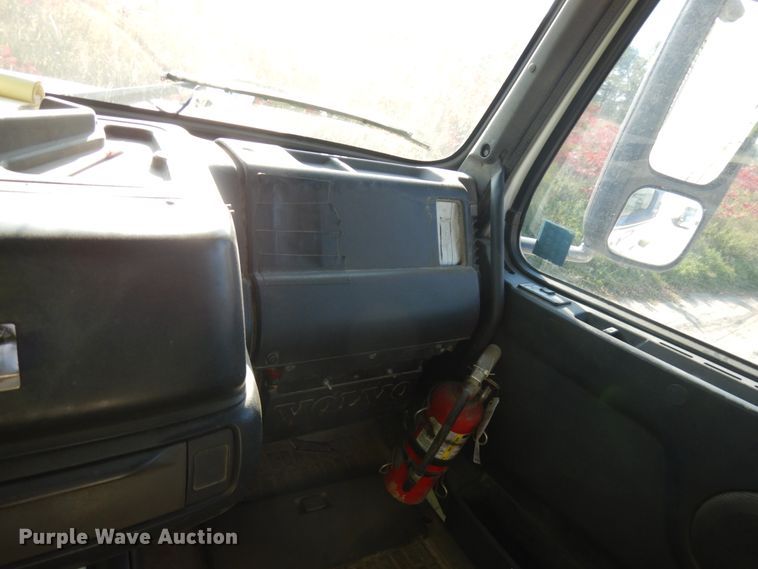 image for item JQ9312 2002 Volvo VHD  ready mix truck