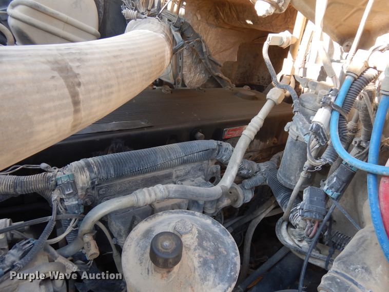 image for item JQ9312 2002 Volvo VHD  ready mix truck