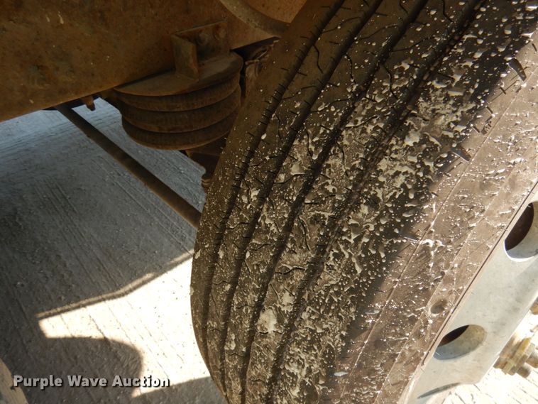 image for item JQ9312 2002 Volvo VHD  ready mix truck