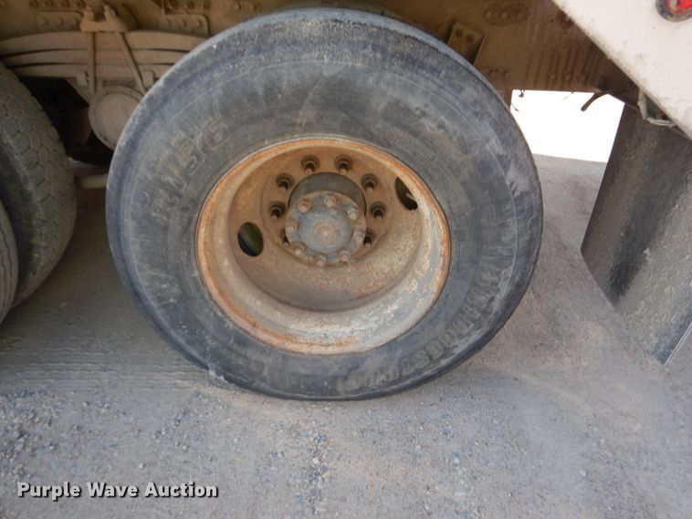 image for item JQ9312 2002 Volvo VHD  ready mix truck