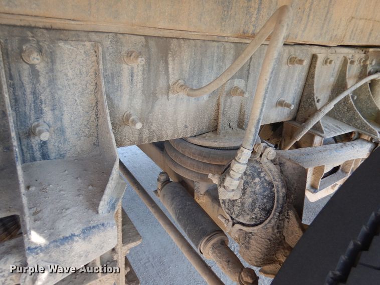 image for item JQ9314 2003 Mack CV513  dump truck