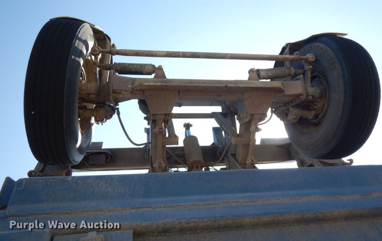 image for item JQ9314 2003 Mack CV513  dump truck