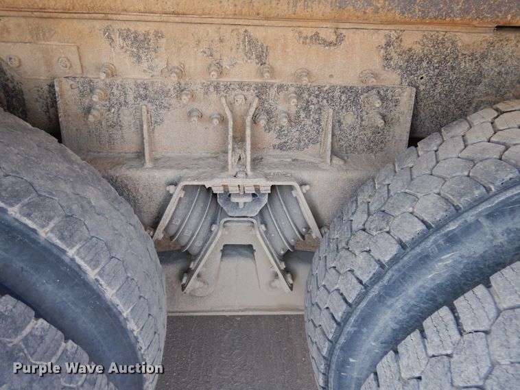 image for item JQ9314 2003 Mack CV513  dump truck